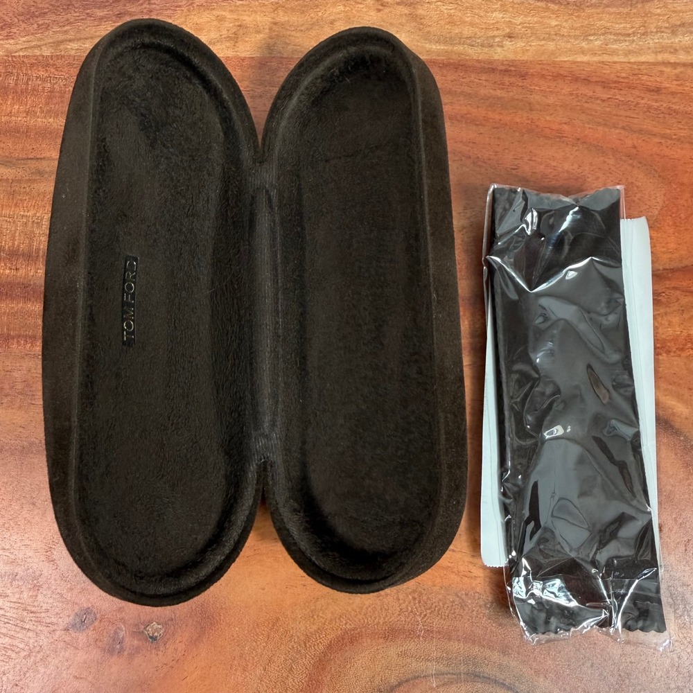 Tom Ford Dark‎ Brown Velvet Hard Eyewear Case with Cleaning Cloth Gold Logo - Picture 8 of 10
